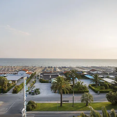 Szálloda Grand Forte dei Marmi