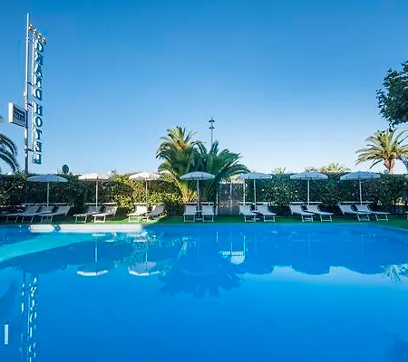 Szálloda Grand Forte dei Marmi