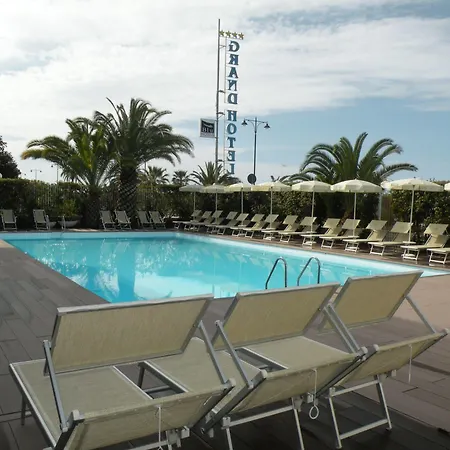 Hotel Grand