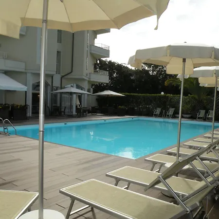Szálloda Grand Forte dei Marmi