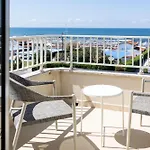 Hotel Grand