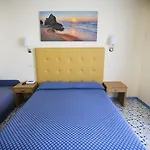 Grand 4*
