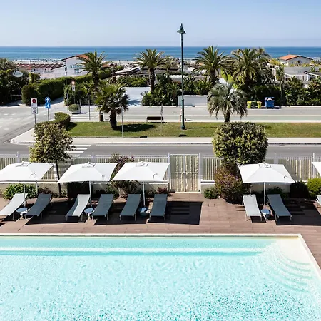 Hotel Grand 4*